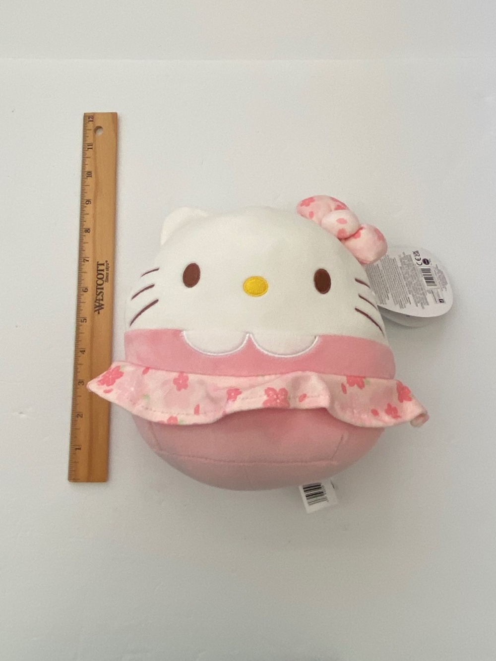 NEW HELLO KITTY Squishmallows - Picture 10 of 10